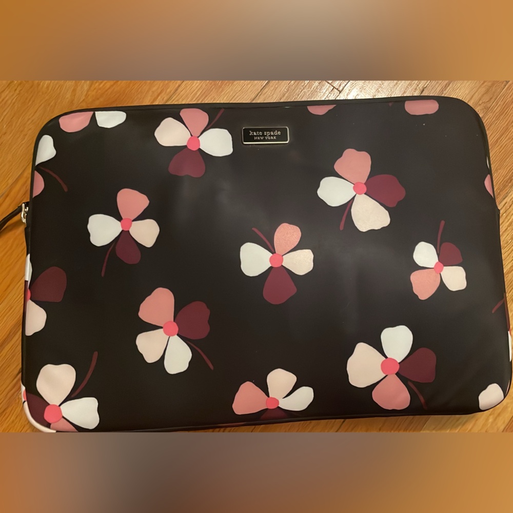 Kate Spade laptop case/cover